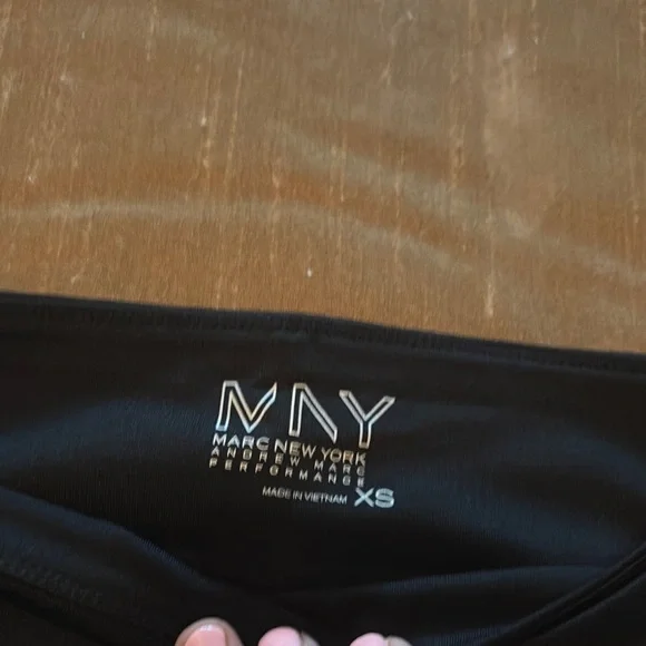 Andrew Marc Black Leggings Mid-Calf Stretch - Picture 6 of 7